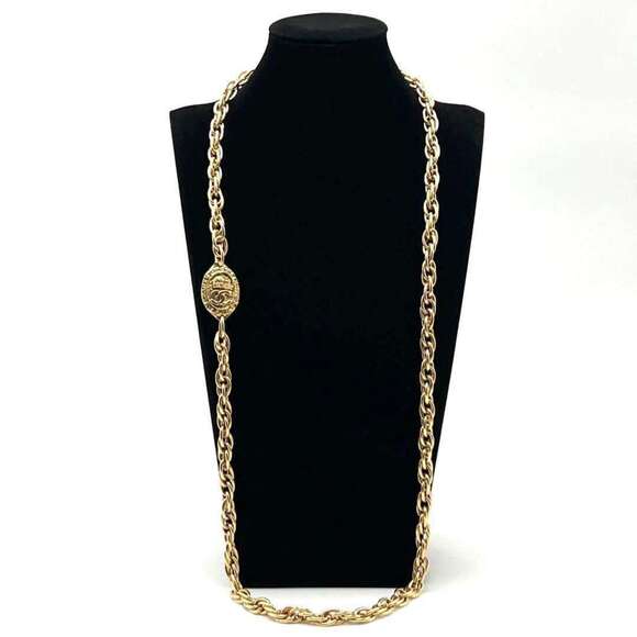 CHANEL Necklace